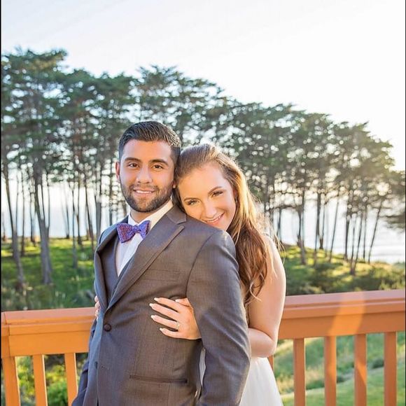 Meet your Posher, Kayla - Picture 1 of 2